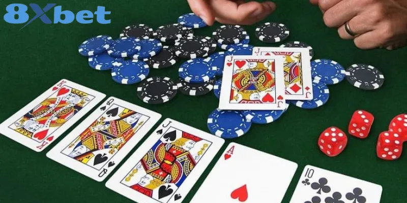 Mẹo chơi Phỏm 8xbet hiệu quả – Bí quyết thắng lớn từ chuyên gia